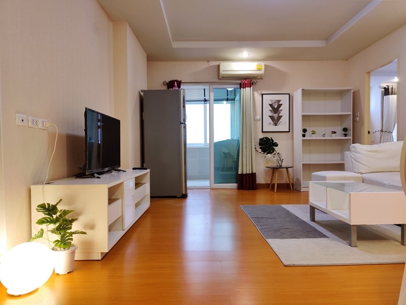 ให้เช่า แฮปปี้ คอนโด รัชดา 18 พื้นที่ 40 ตร.ม. 1 ห้องนอน เช่า 13,000 บ/ด