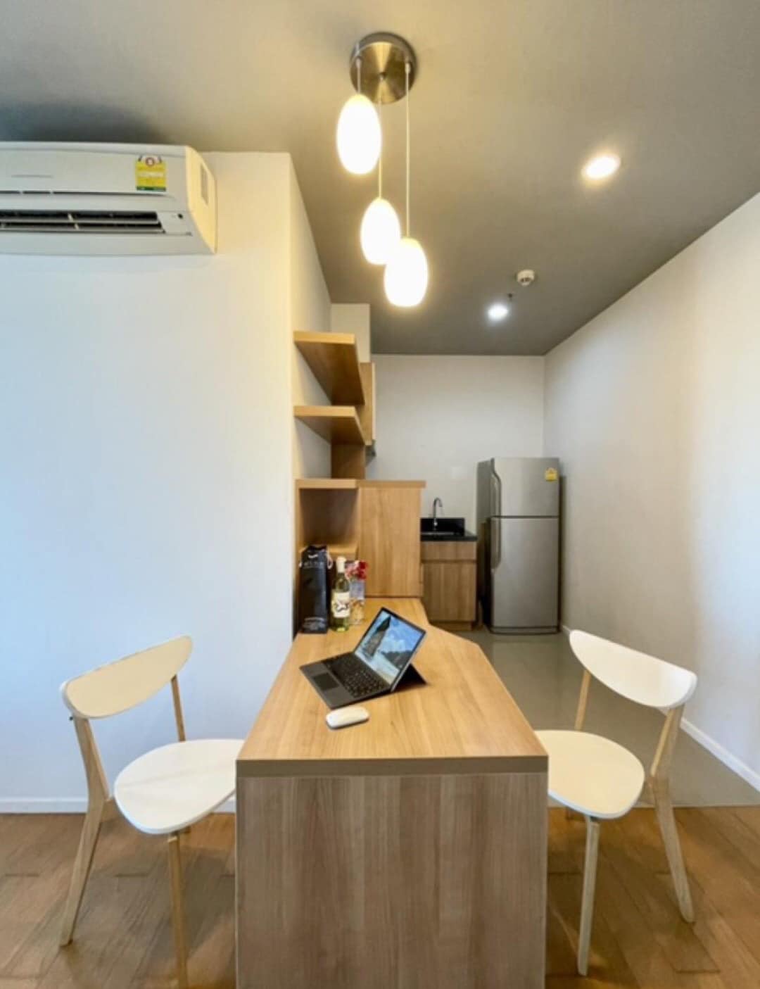 ให้เช่าคอนโด บลอคส์ 77 พื้นที่ 40 ตรม.1 ห้องนอน ราคาเช่า 17,500 บาท/เดือน