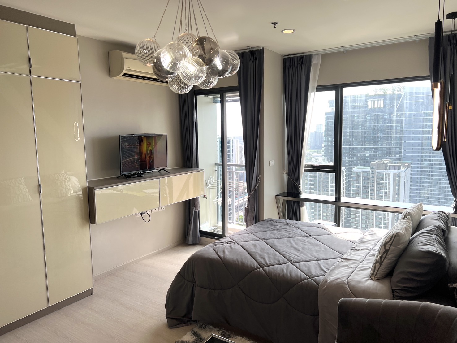 ให้เช่าคอนโด ริทึ่ม อโศก พื้นที่ 22 ตรม. สตูดิโอ ราคาเช่า 16,000 /เดือน