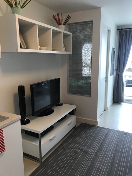 ให้เช่าคอนโด เดอะ โคลเวอร์ ทองหล่อ พื้นที่ 36 ตร.ม. 1 ห้องนอน เช่า 18,000 บ/ด