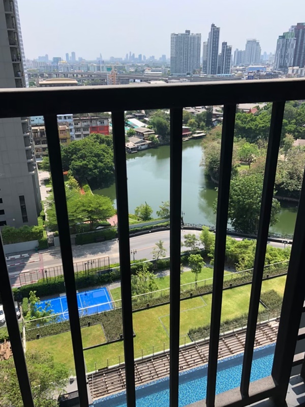 ขายคอนโด เดอะ เบส สุขุมวิท 77 พื้นที่ 32 ตร.ม. 1 ห้องนอน ขาย 3.1 ล้านบาท