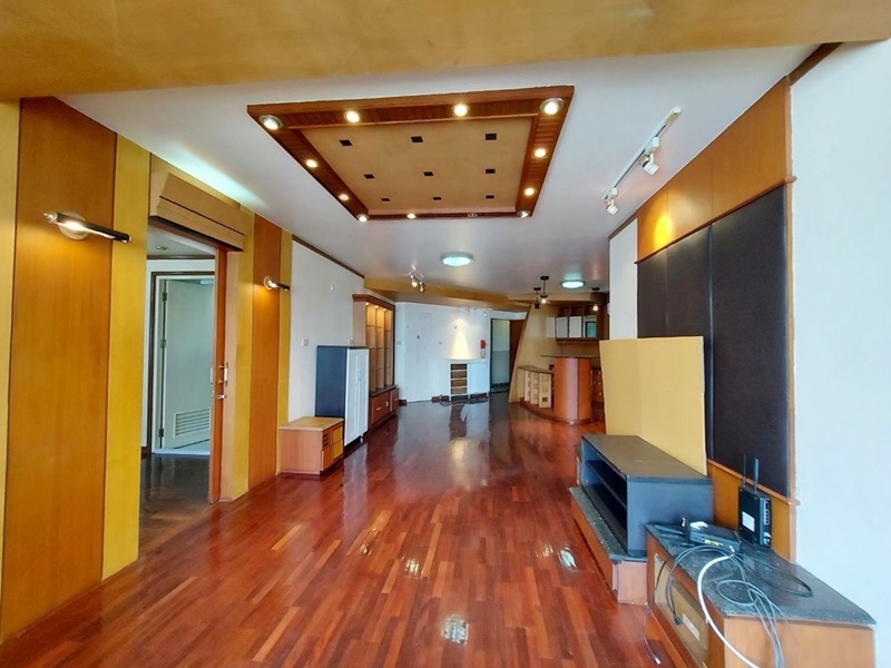 ขายคอนโด เอส วี ซิตี้ พระราม 3 พื้นที่ 117 ตร.ม. 3 ห้องนอน ขาย 7.5 ล้านบาท