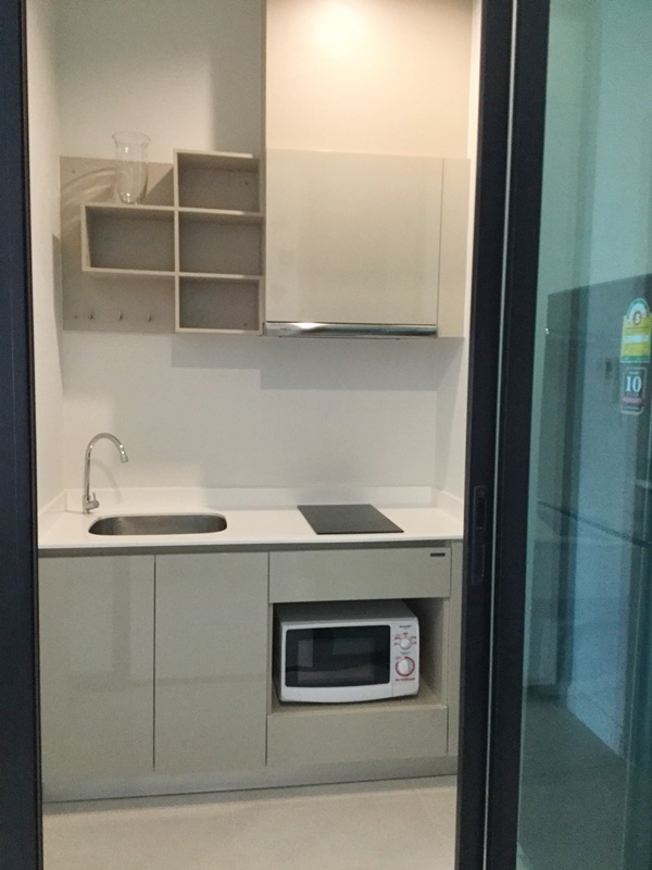 ให้เช่าคอนโด เดอะ นิช ไพร์ด ทองหล่อ-เพชรบุรี พื้นที่ 36 ตร.ม. 1 ห้องนอน เช่า 20,000 บ/ด