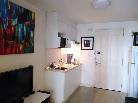 ให้เช่าคอนโด เดอะ โคลเวอร์ ทองหล่อ พื้นที่ 35 ตร.ม. 1 ห้องนอน เช่า 12,000 บ/ด