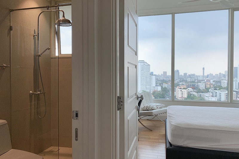 ให้เช่าคอนโด รอย์ช ไพรเวท เรสซิเดนซ์ส พื้นที่ 111.33 ตรม. 2 ห้องนอน เช่า 79,000 บ/ด