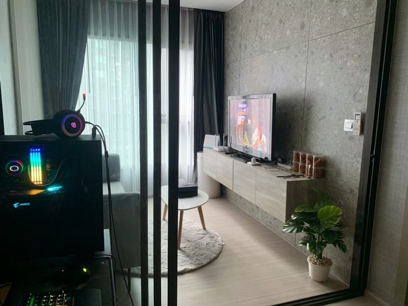 ขายคอนโด ไลฟ์ อโศก - พระราม 9 พื้นที่ 35.5 ตรม. 1 ห้องนอน ขาย 4.6 ล้านบาท