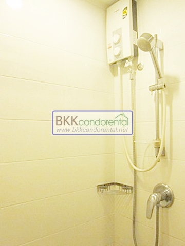 ให้เช่าคอนโด ลุมพินี เพลส พระราม 9 ตึก C ชั้น 8 พื้นที่ 34 ตรม. 1 ห้องนอน