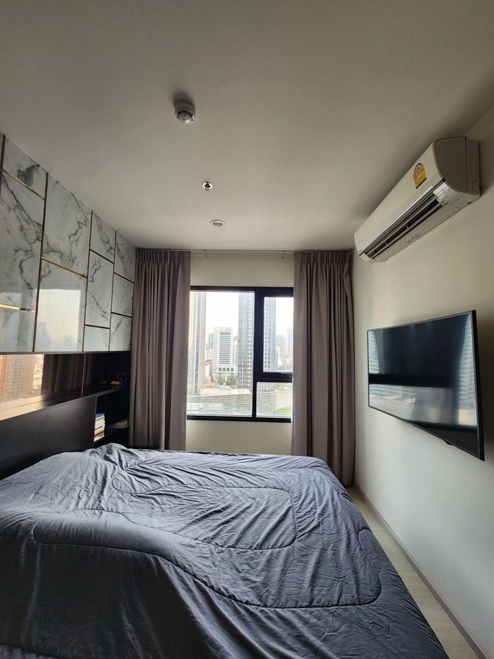 ให้เช่าคอนโด ไลฟ์ อโศก พื้จที่ 35 ตร.ม 1 ห้องนอน เช่า 22,000 บาท/เดือน