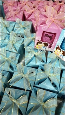 แก้วเป๊กสกรีนลายบ่าวสาวแพคกล่อง