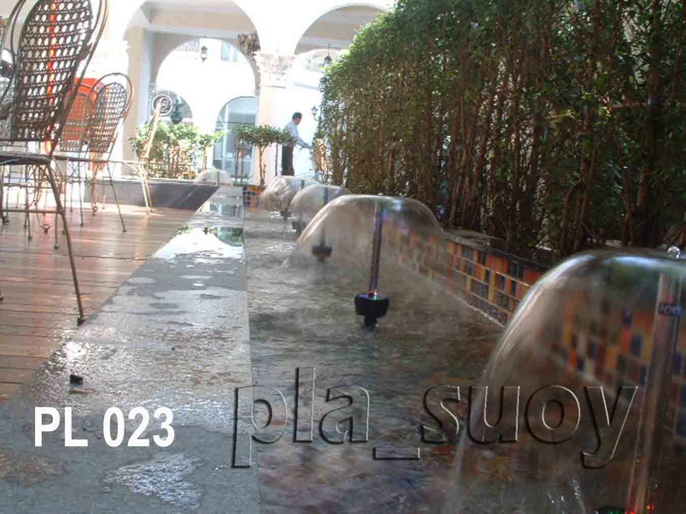 น้ำพุกับ มุมนั่งพักผ่อน Park lane