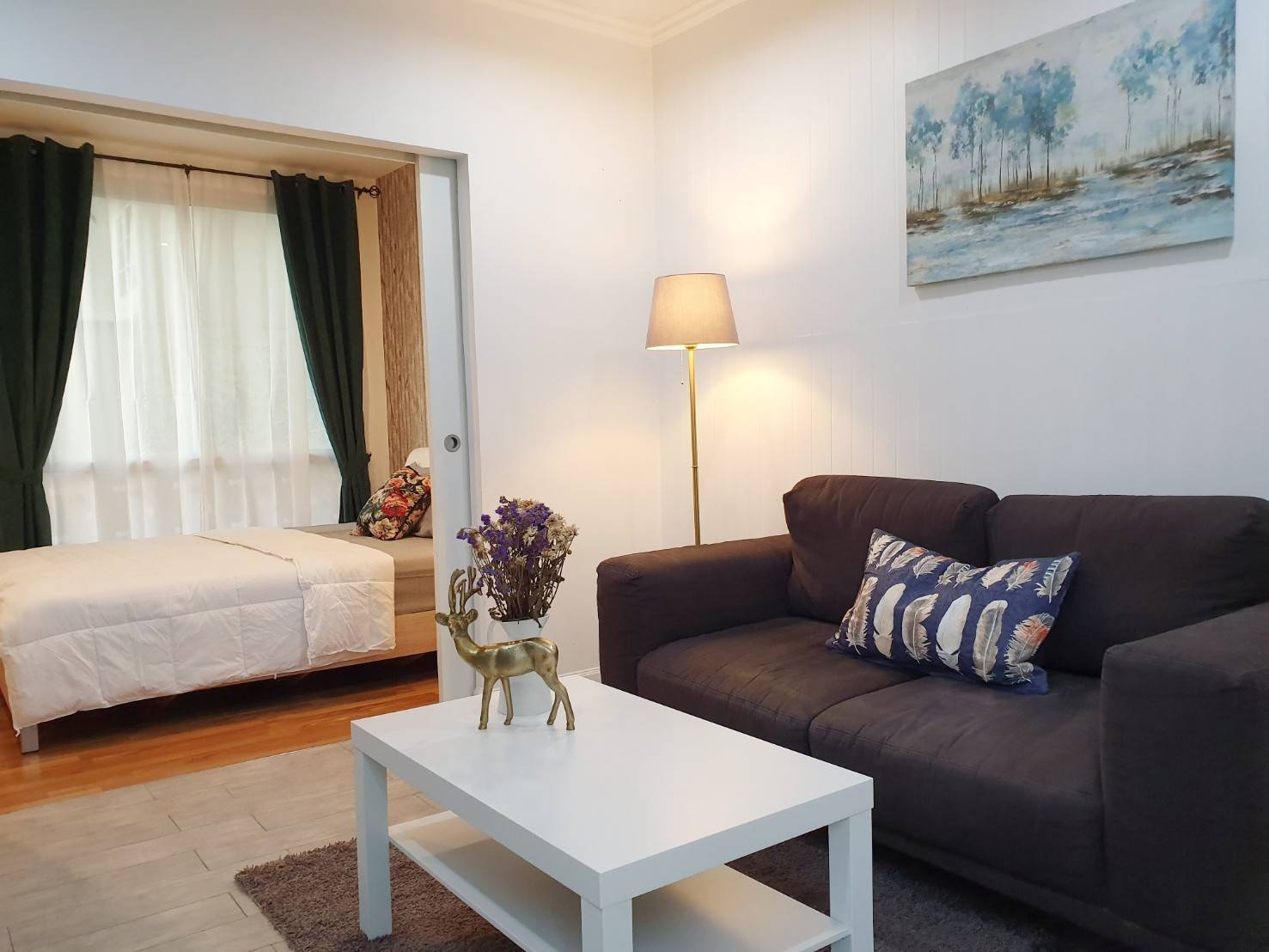 ให้เช่า เดอะ ซี้ด รัชดา-ห้วยขวาง พื้นที่ 28 ตร.ม. 1 ห้องนอน ให้เช่า 9,900 บ/ด