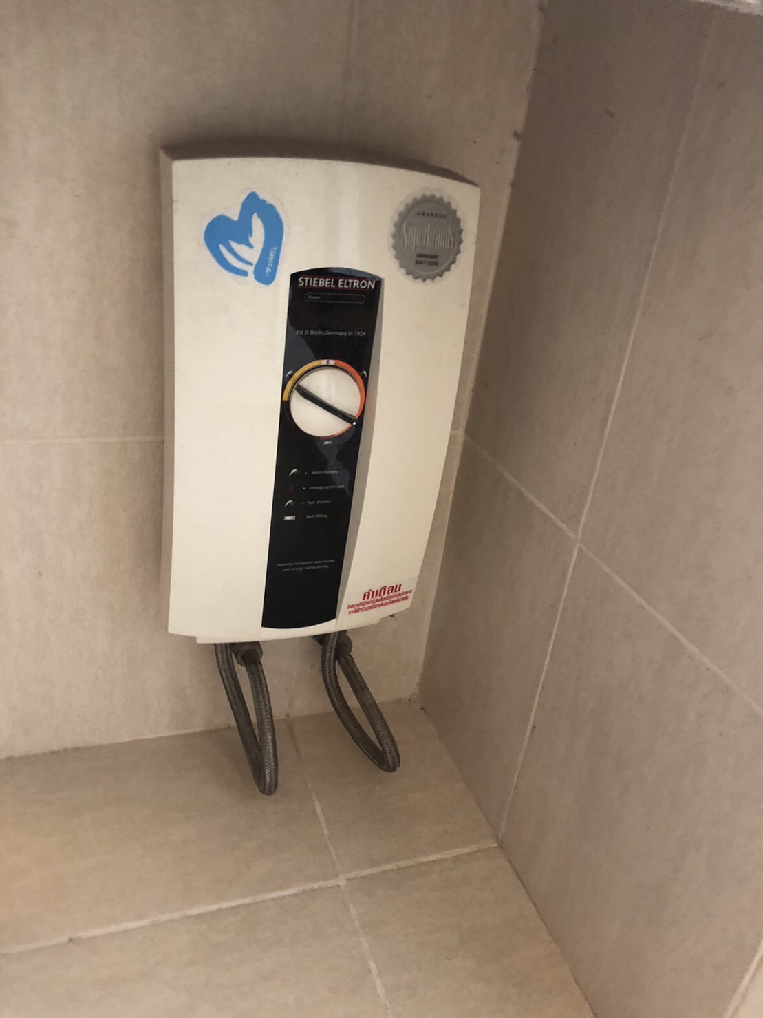 ให้เช่าคอนโด เดอะ โคลเวอร์ ทองหล่อ พื้นที่ 35 ตร.ม. 1 ห้องนอน เช่า 18,000 บ/ด