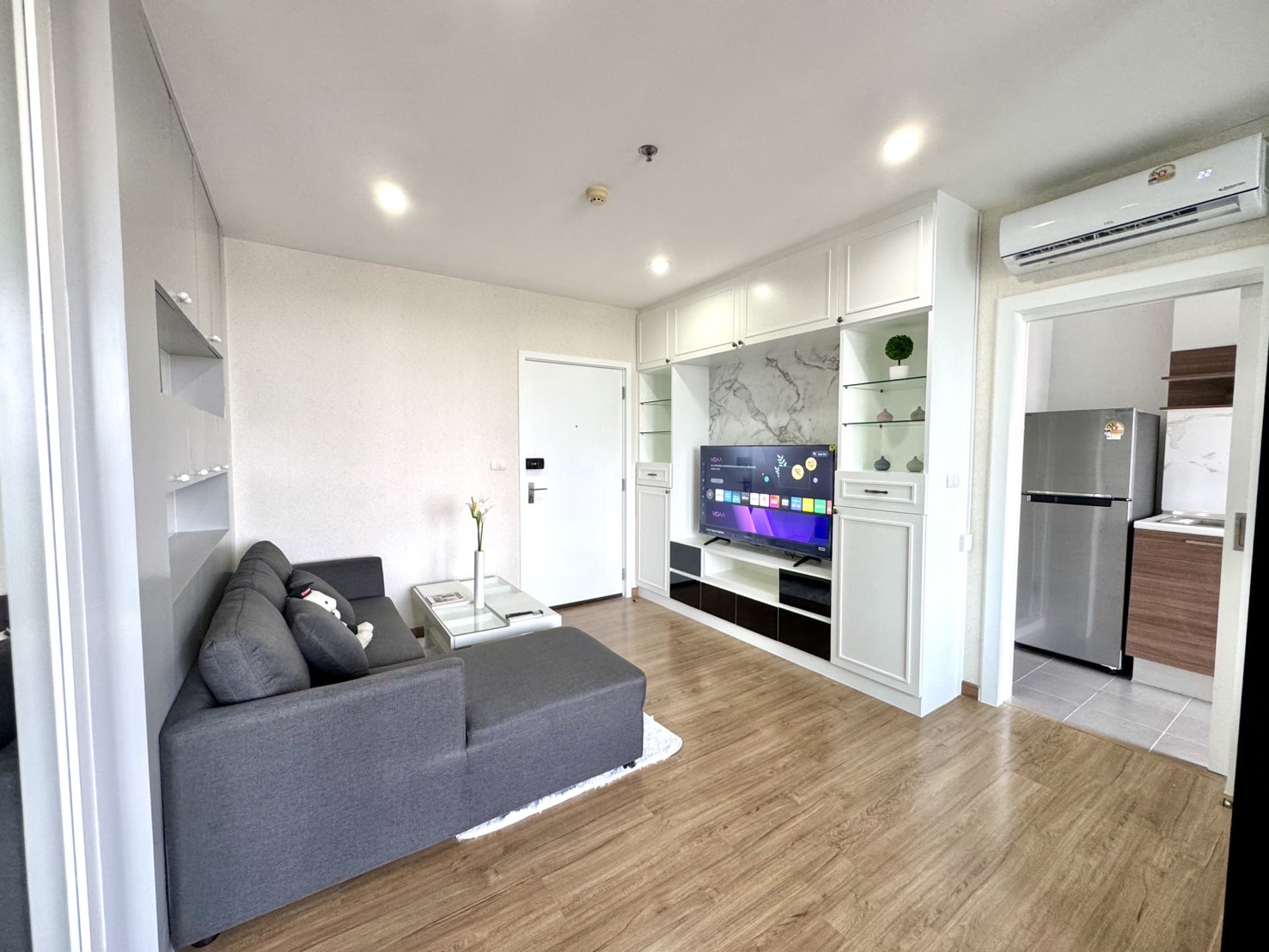 ขายคอนโดให้เช่า เดอะ ทรี อินเตอร์เชนจ์ 1 ห้องนอน มีระเบียง พื้นที่ 36 ตรม ราคา 2.49 ล้าน