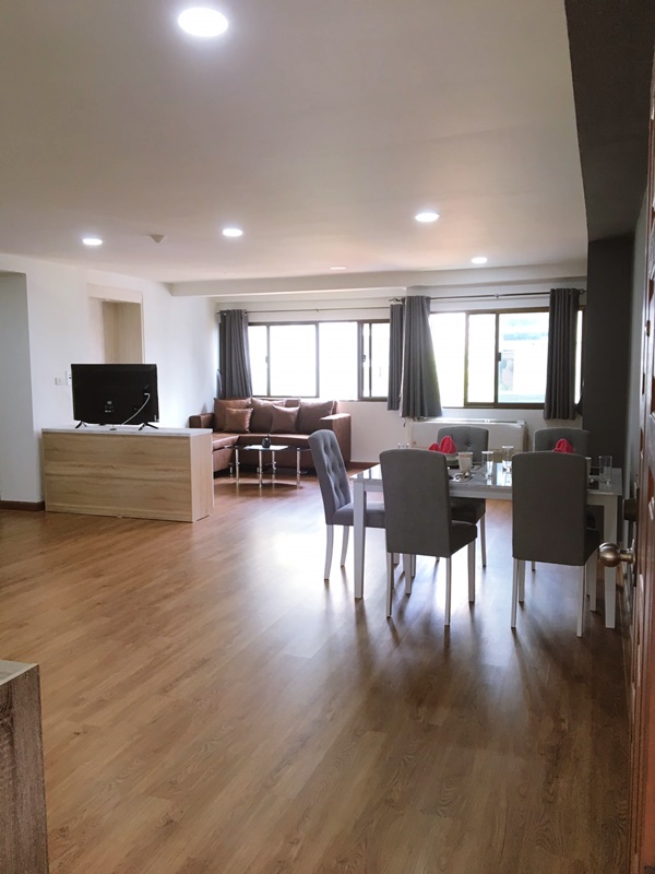 ให้เช่าคอนโด สุขุมวิท เฮ้าส์ พื้นที่ 126 ตร.ม. 2 ห้องนอน เช่า 40,000 บ/ด