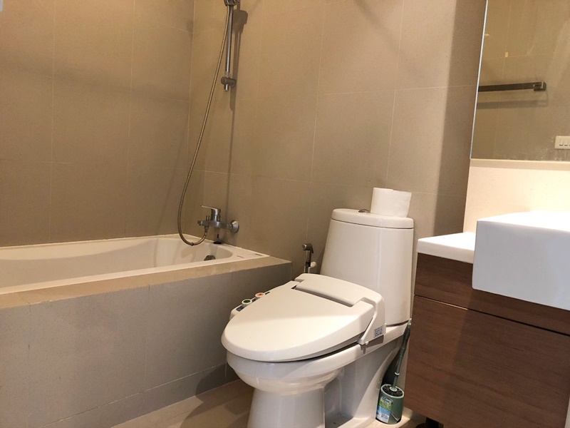 ให้เช่าคอนโด โนเบิล รีไฟน์ 55 ตร.ม. 1 ห้องนอน เช่า 30,000 บ/ด