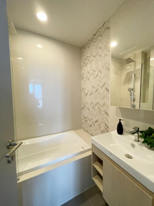 ให้เช่าคอนโด โอกะ เฮ้าส์ สุขุมวิท 36 พื้นที่ 34.75 ตรม. 1 ห้องนอน เช่า 17,000 บ/ด