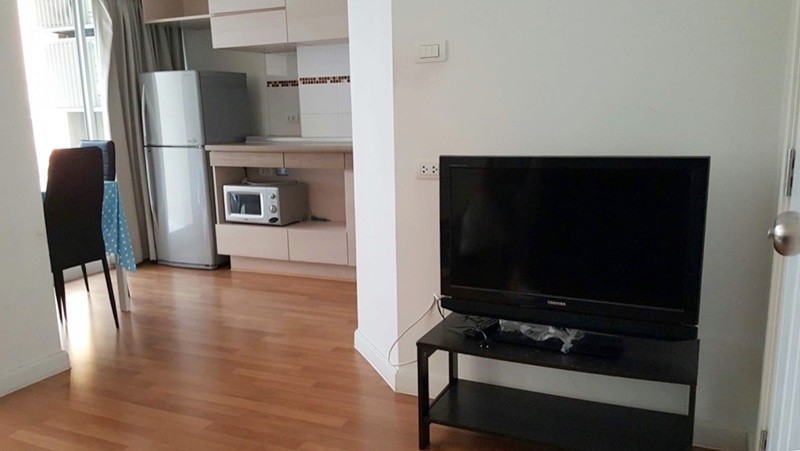 ให้เช่าคอนโด ลุมพินี เพลส รัชโยธิน พื้นที่ 28.5 ตร.ม. 1 ห้องนอน ให้เช่า 11,000 บ/ด