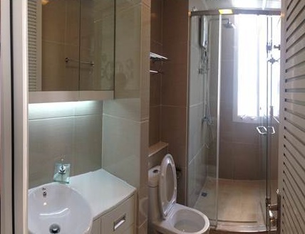 ให้เช่าคอนโด ทีซี กรีน พระราม 9 ชั้น 18 พื้นที่ 40 ตรม. 1 ห้องนอน เช่า 18,000 บาท/เดือน