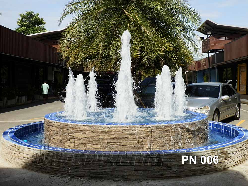 บ่อน้ำพุวงกลม 2 ชั้น หน้าร้าน PANA SPA ที่รังสิต คลอง3