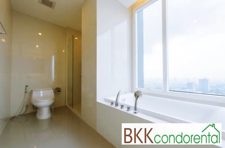 ขายคอนโด แม่น้ำ เรสซิเดนท์ พื้นที่ 121 ตร.ม. 3 ห้องนอน ขาย 35 ล้านบาท