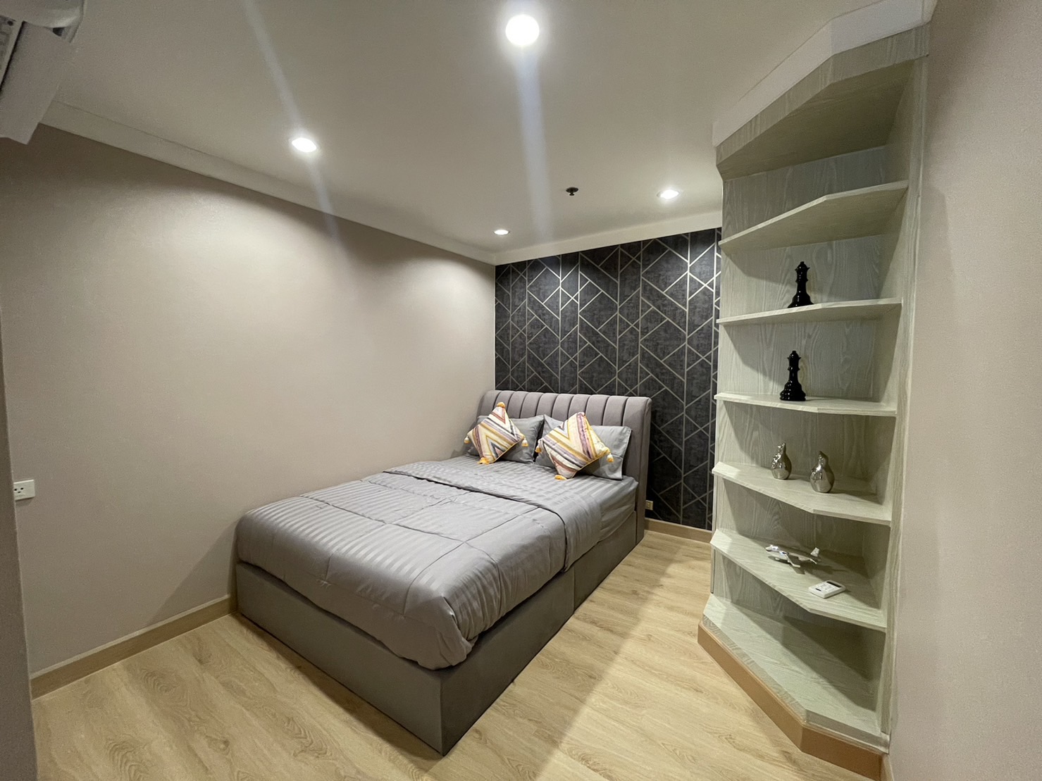 Waterford Diamond Sukhumvit 30/1 💐 Condo in the heart of Prompong / Thonglor area fully renovated