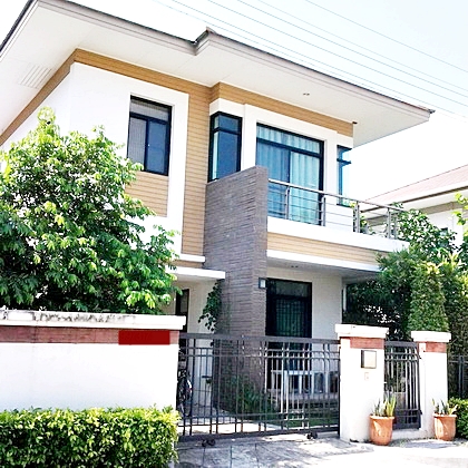 หมู่บ้าน ขาย บ้านเดี่ยว 2 ชั้น หมู่บ้าน เศรษฐสิริ วงแหวน - สุขาภิบาล 2 พื้นที่ 52.50 ตรว. และพื้นที่ใช้สอย 127 ตรม.