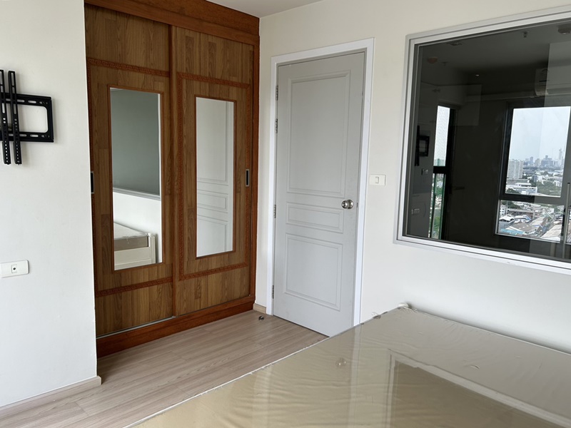 ขาย/ให้เช่าคอนโด ริชพาร์ค 2 แอท เตาปูน อินเตอร์เชนจ์ พื้นที่ 30 ตร.ม. 1 ห้องนอน ขาย 2.75 ล้านบาท หรือ ให้เช่า 8,500 บ/ด