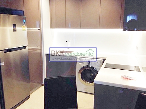 คอนโด ให้เช่า คอนโด ไฮด์ สุขุมวิท 13 ชั้น 12 พื้นที่ 85 ตรม. 2 ห้องนอน