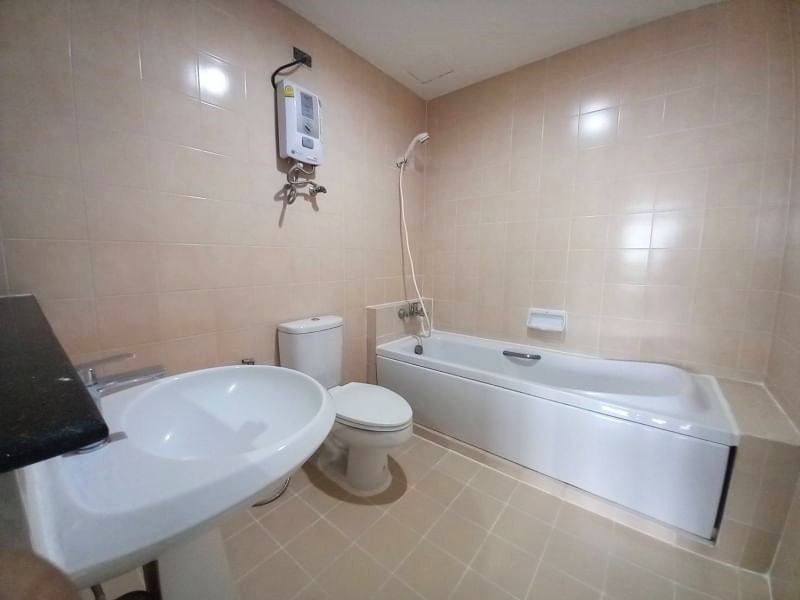 ให้เช่าคอนโด เดอะ วอเตอร์ฟอร์ด ไดมอนด์ 146 ตรม. 3 ห้องนอน เช่า 60,000 บ/ด