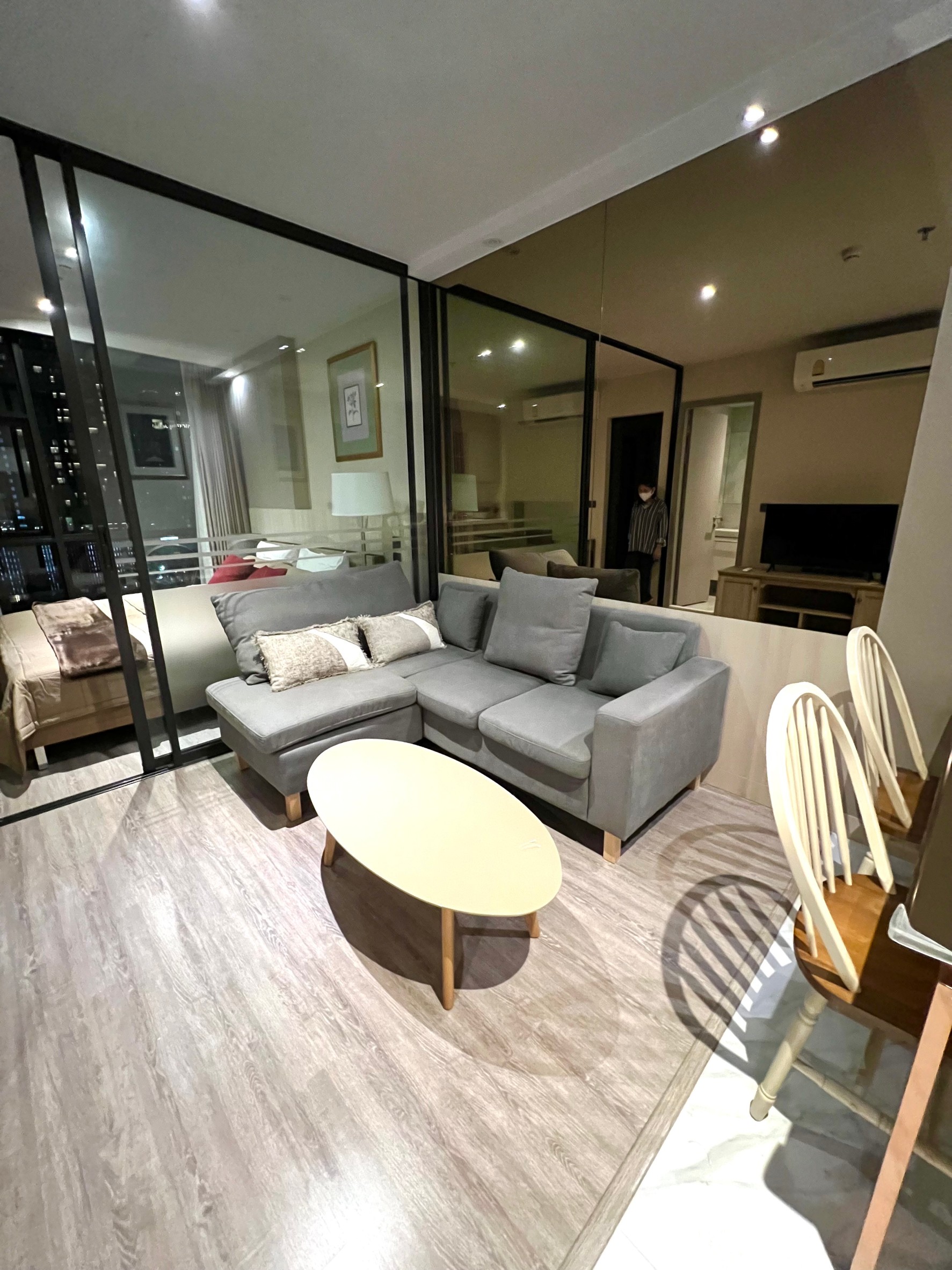 ให้เช่าคอนโด ริทึ่ม เอกมัย พื้นที่ 35 ตร.ม. 1 ห้องนอน เช่า 35,000 บ/ด