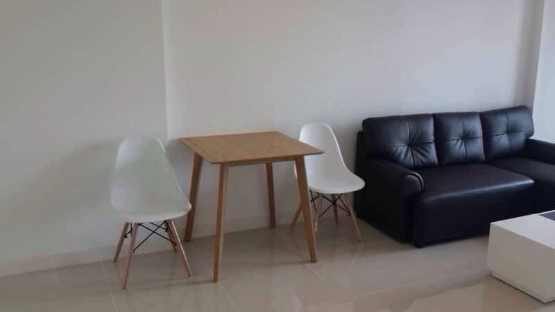 ให้เช่าคอนโด เดอะ ซิลค์ พหลโยธิน - อารีย์ 2 พื้นที่ 50 ตร.ม 1 ห้องนอน วิวสระ ราคา 16,000บาท/เดือน