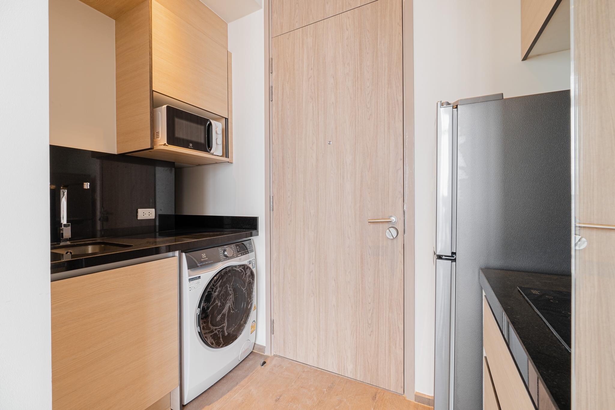 ให้เช่าคอนโด พาร์ค ออริจิ้น พร้อมพงษ์ 27 ตรม. สตูดิโอ เช่า 25,000 บาท/เดือน