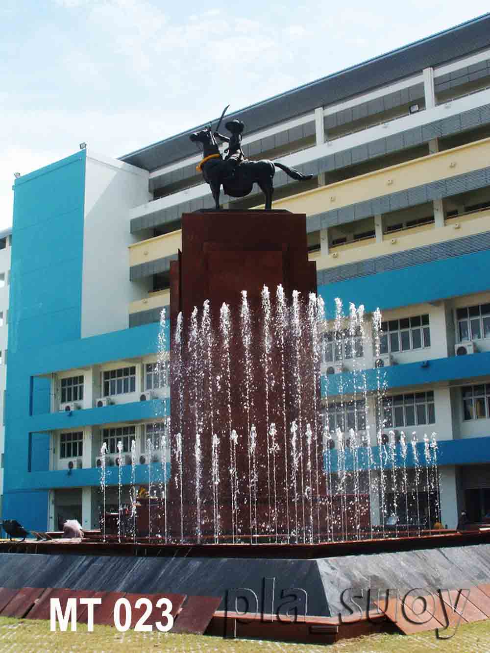 น้ำพุประติมากรรม พระเจ้าตากสิน