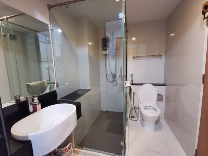 ให้เช่าคอนโด เลอ โคเต้ ทองหล่อ 8 พื้นที่ 42.5 ตร.ม. 1 ห้องนอน เช่า 20,000 บ/ด