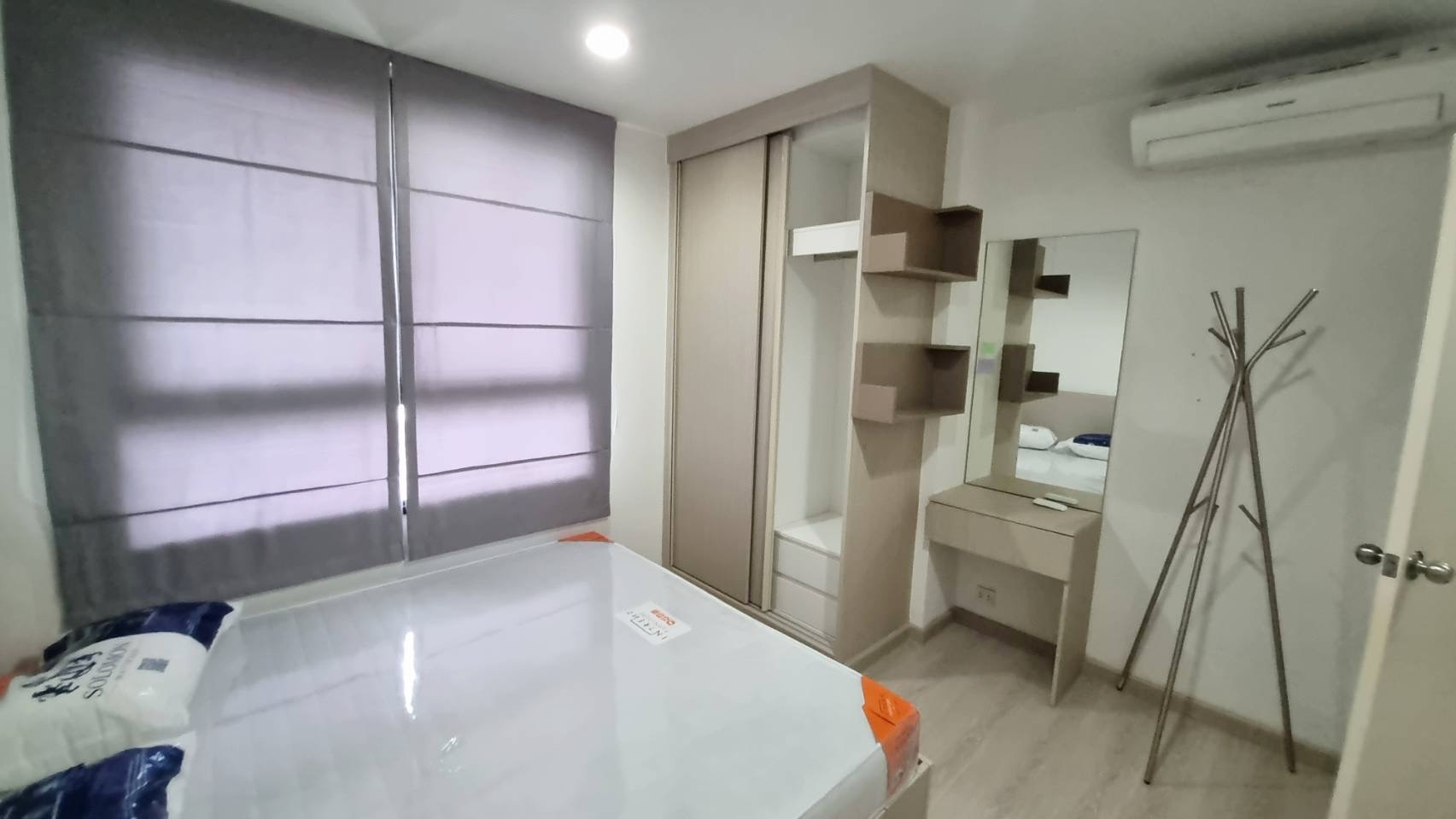 ให้เช่าคอนโด สกายไลน์ รัตนาธิเบศร์ พื้นที่ 43 ตร.ม. 2 ห้องนอน เช่า 12,000 บ/ด