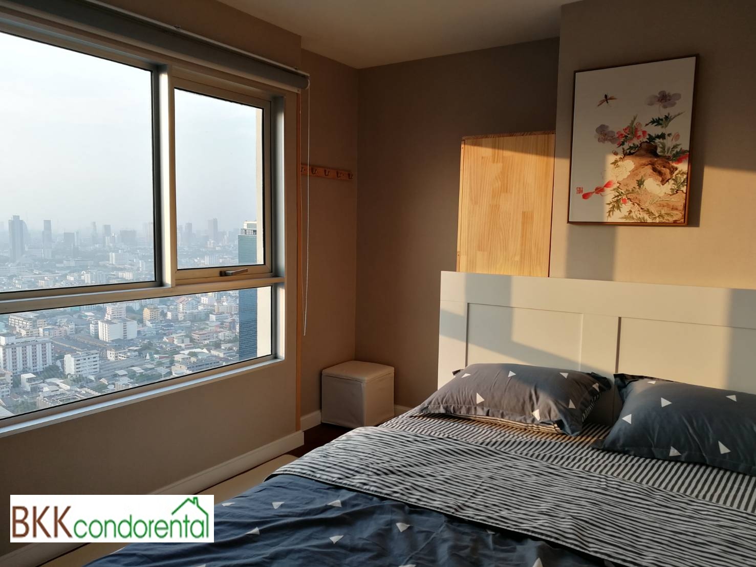 ให้เช่าคอนโด เบลล์ แกรนด์ พระราม 9 พื้นที่ 108 ตร.ม. 3 ห้องนอน เช่า 90,000 บ/ด