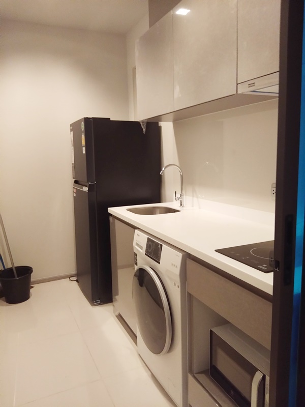 ให้เช่าคอนโดไลฟ์ อโศก พื้นที่ 41 ตร.ม. 2 ห้องนอน เช่า 22,000 บ/ด