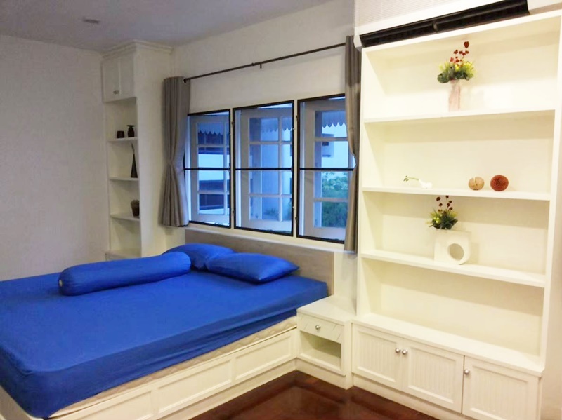 ให้เช่าทาวน์เฮ้าส์ 5 ชั้น ย่านสุขุมวิท พื้นที่ 27 ตรว. 4 ห้องนอน เช่า 65,000 บ/ด