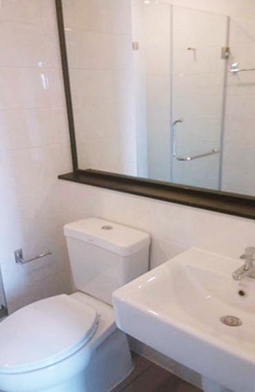 ให้เช่าคอนโด เดอะ ทรี ริโอ้ บางอ้อ พื้นที่ 30 ตร.ม. 1 ห้องนอน เช่า 9,000 บ/ด