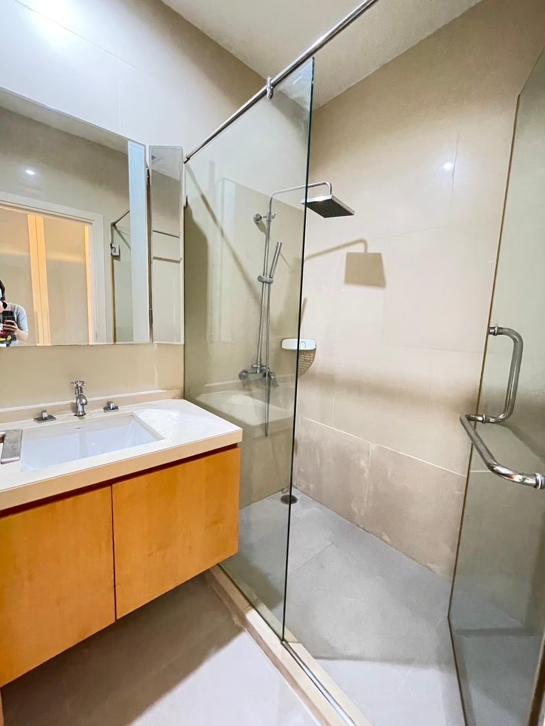 ให้เช่าคอนโด วินด์ รัชโยธิน พื้นที่ 55 ตร.ม. 1 ห้องนอน ชั้นสูง วิวตึกช้าง