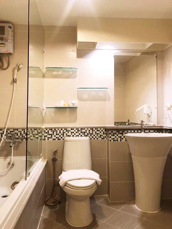 ให้เช่าคอนโด เดอะ วอเตอร์ฟอร์ด สุขุมวิท 50 พื้นที่ 60 ตรม. 2 ห้องนอน เช่า 18,000 บ/ด