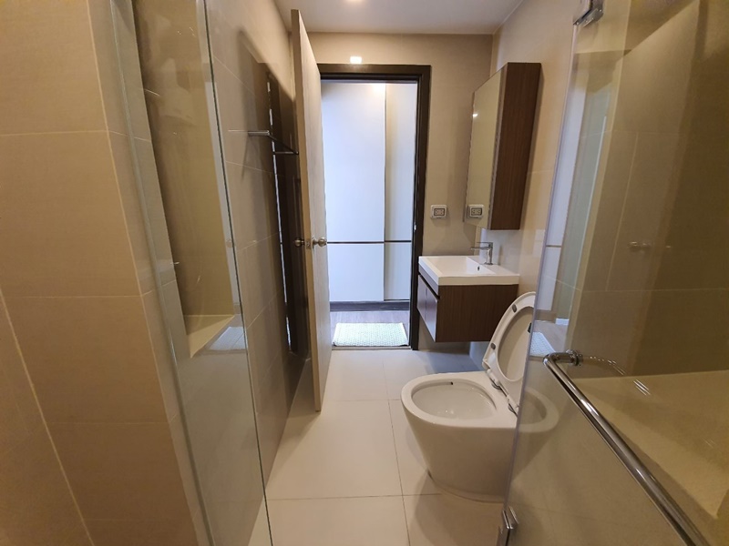 ขาย/ให้เช่า เดอะ เนสท์ สุขุมวิท 64 30 ตร.ม. 1 ห้องนอน เช่า 12,000 บ/ด ขาย 2.85 ล.