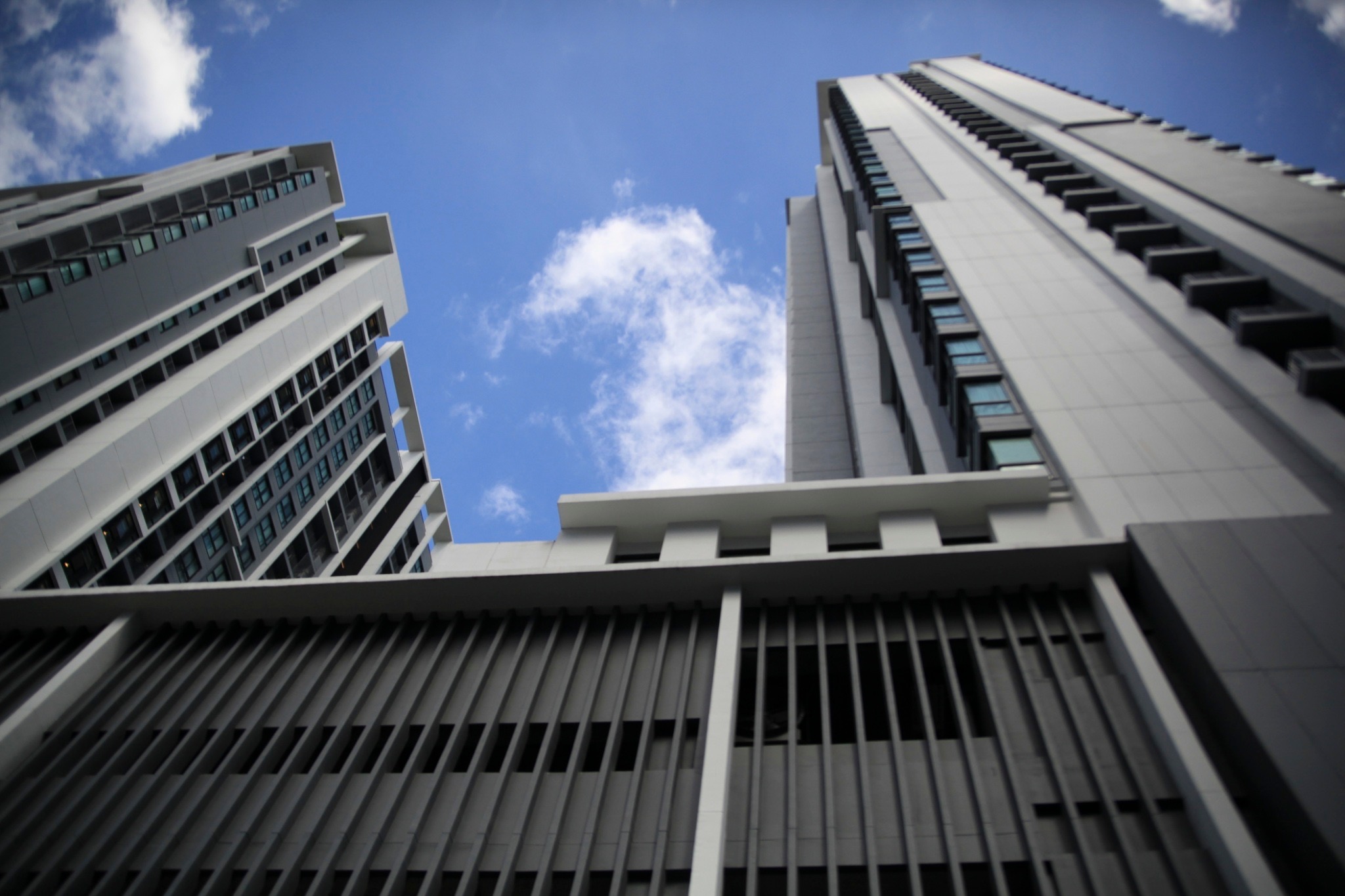 ให้เช่าคอนโด ควินน์ รัชดา 17 พื้นที่ 45 ตร.ม. 1 ห้องนอน เช่า 22000 บ/ด