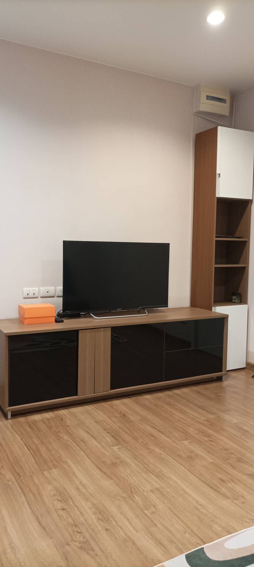 ขาย/ให้เช่า เดอะ ทรี อินเตอร์เชนจ์ พื้นที่ 36 ตร.ม. 1 ห้องนอน เช่า 10,500 บ/ด ขาย 2.9 ล้านบาท