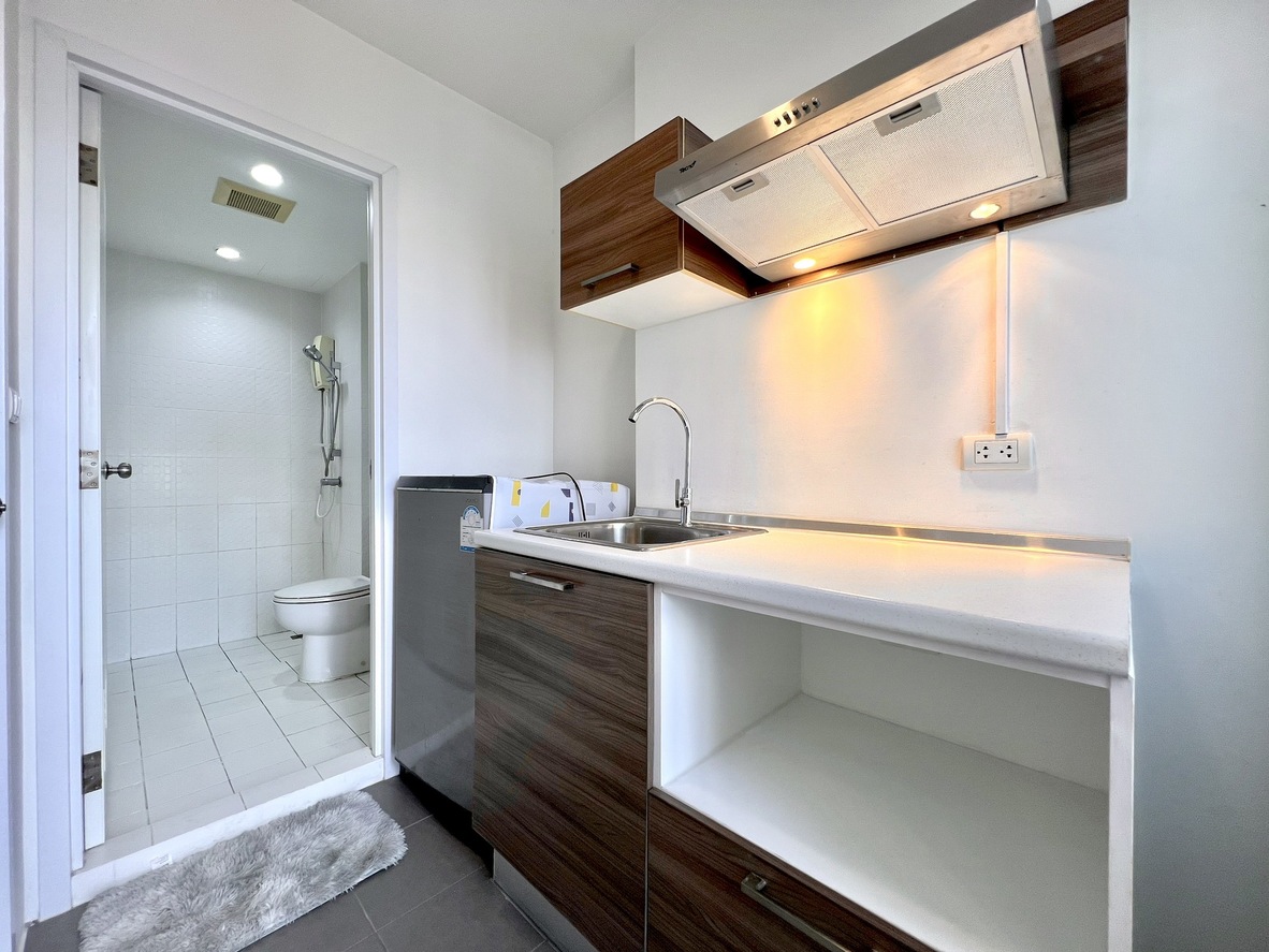 ให้เช่าคอนโด เดอะ ทรี อินเตอร์เชนจ์ พื้นที่ 30 ตร.ม. 1 ห้องนอน เช่า 11,000 บ/ด