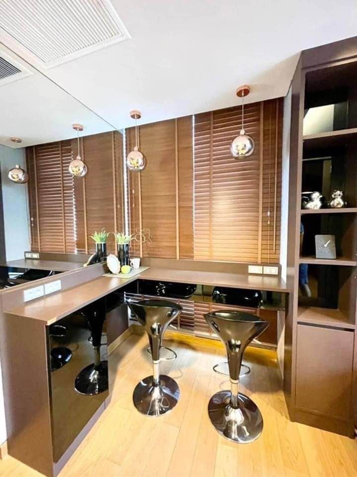 ให้เช่าคอนโด เดอะ ลุมพินี 24 พื้นที่ 30 ตร.ม. 1 ห้องนอน เช่า 22,000 บ/ด