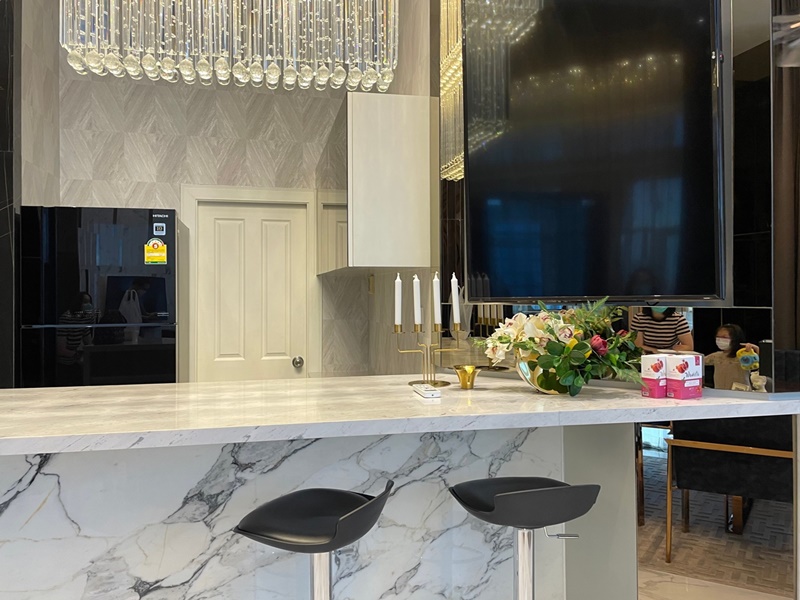 ให้เช่าคอนโด รอยัล เรสสิเดนซ์ พาร์ค 185 ตร.ม. 2 ห้องนอน (เพนต์เฮาส์) ขาย 45 ล้านบาท