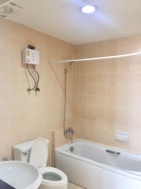 ให้เช่าคอนโด เดอะ วอเตอร์ฟอร์ด ไดมอนด์ 146 ตรม. 3 ห้องนอน เช่า 44,700 บ/ด