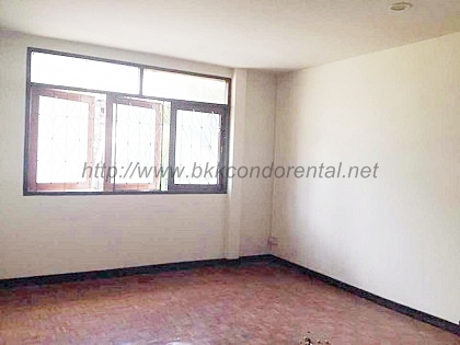 หมู่บ้าน ให้เช่า บ้านเดี่ยว 2 ชั้น หมู่บ้าน ลาดพร้าว 115 พื้นที่ 50 ตรว.