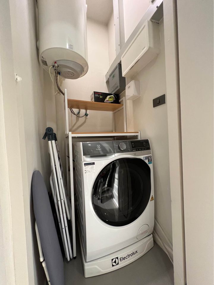 ขายคอนโด ไซมิส เอ๊กซ์คลูซีพ สุขุมวิท 31 พื้นที่ 70 ตร.ม. 2 ห้องนอน ขาย 14.9 ล้านบาท